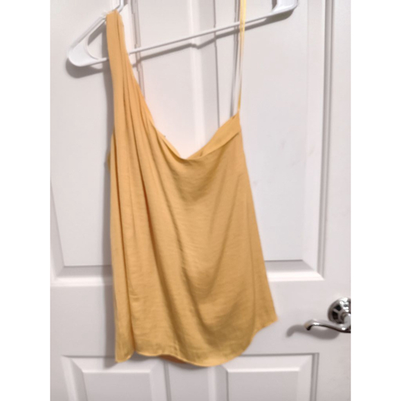 Vince Camuto One Shoulder Knoted Draped Textured Yellow Blouse - Picture 6 of 12